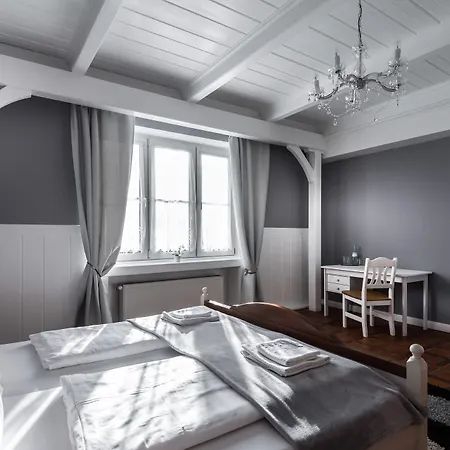 Guestified Barbarossa Hotel