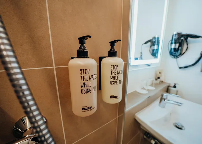 מלון Guestified Barbarossa