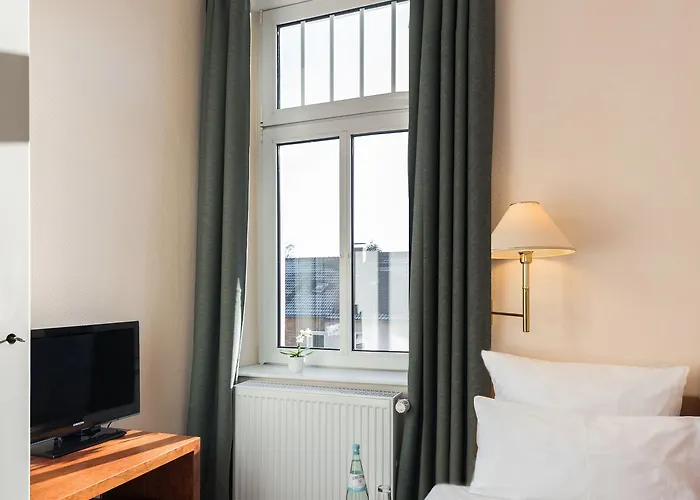 Guestified Barbarossa Hotel 3*